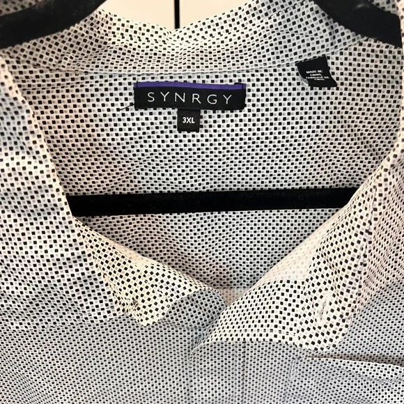 Synergy Men's Gray Button Down Shirt - Picture 3 of 4